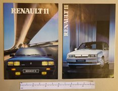 Collection of Vintage Renault Car Documents and Manual