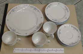 Vintage Dinner Plate, Four Side Plates, Four Saucers and Three Teacups