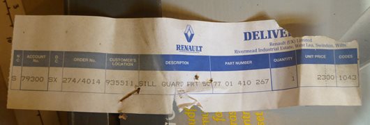 Unused Pair of Mudflaps for Renault Scenic Cars, Type 77-01-410-267