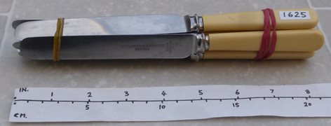 Six Traditional Small Vintage Butter Knives